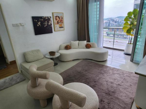 One South 3BR with balcony, MRT direct to TRX
